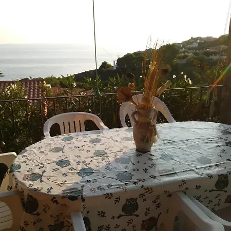 Holiday home Casa Vacanza Con Terrazza E Vista Mare